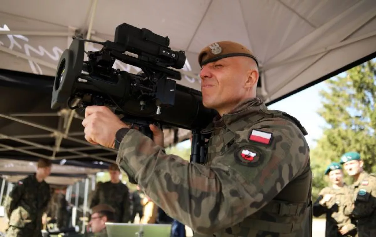 0409b81fd1098f738e5857fd81d13503