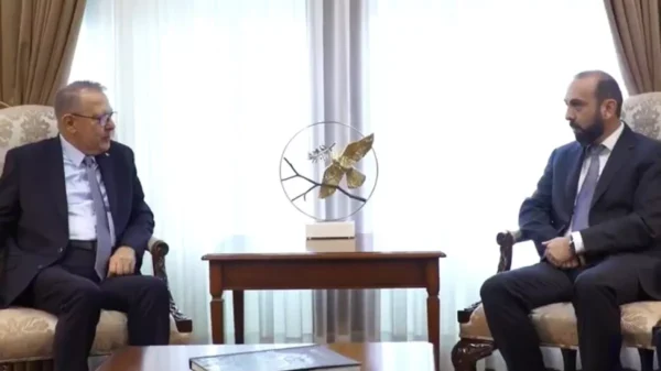 32844a09994e6a88e4a24fd0e84085ba