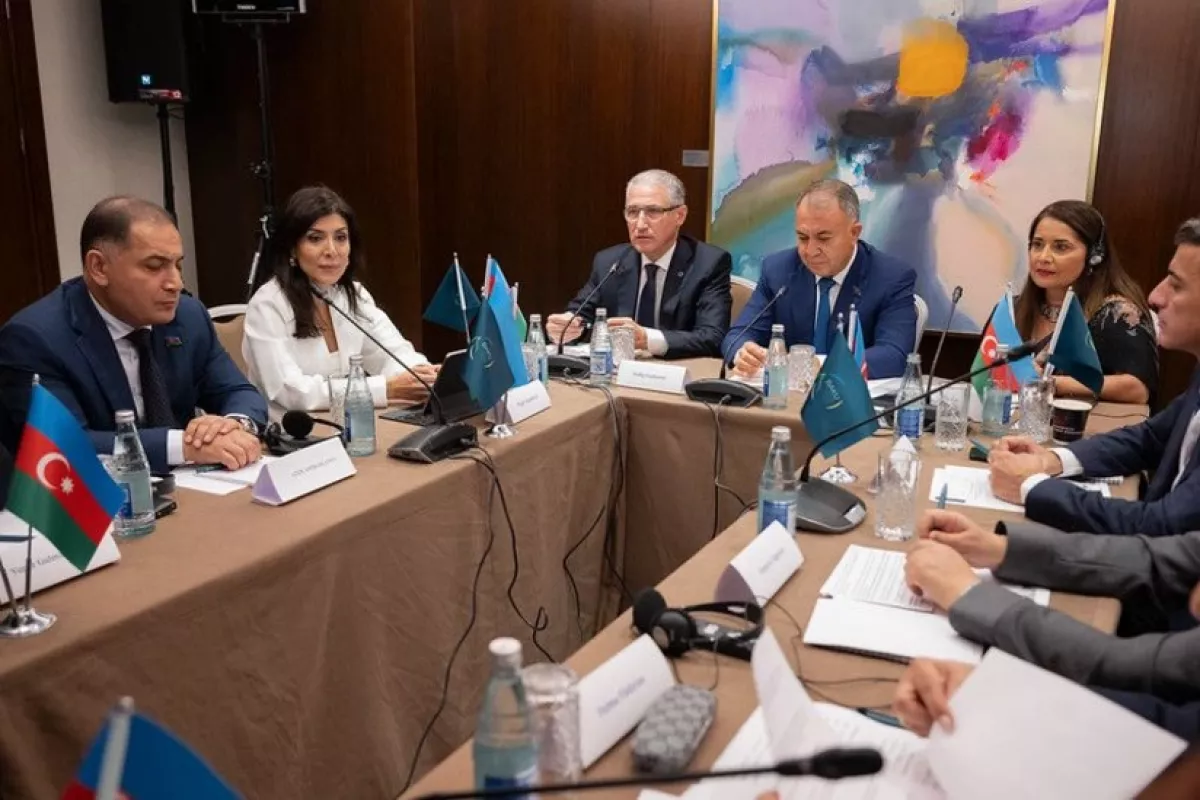 dcdda6d9cf83140361c534f27372afbb